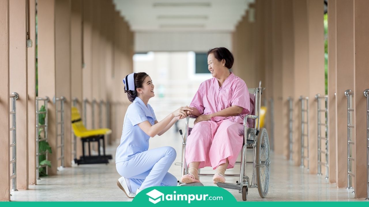 A Nurse (ANM ) helping old lady Aimpur